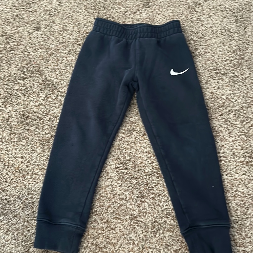 Nike jogger sweats (navy blue)